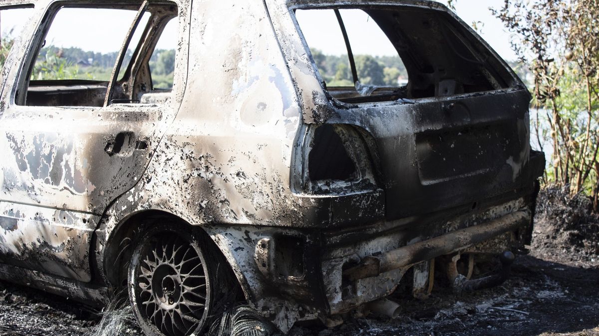 Zástupce starosty ukrajinského Nikopolu zastřelili. Tělo našli v ohořelém v autě